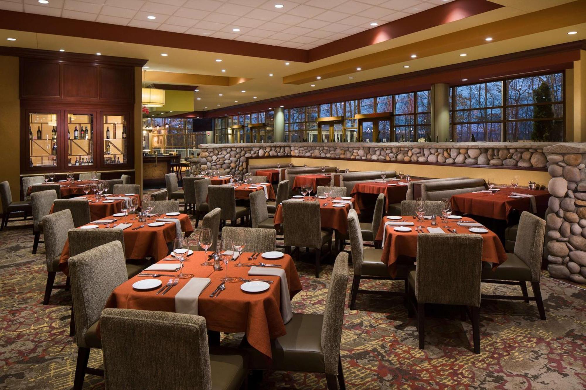 Embassy Suites By Hilton Charlotte Concord Golf Resort & Spa Exterior photo