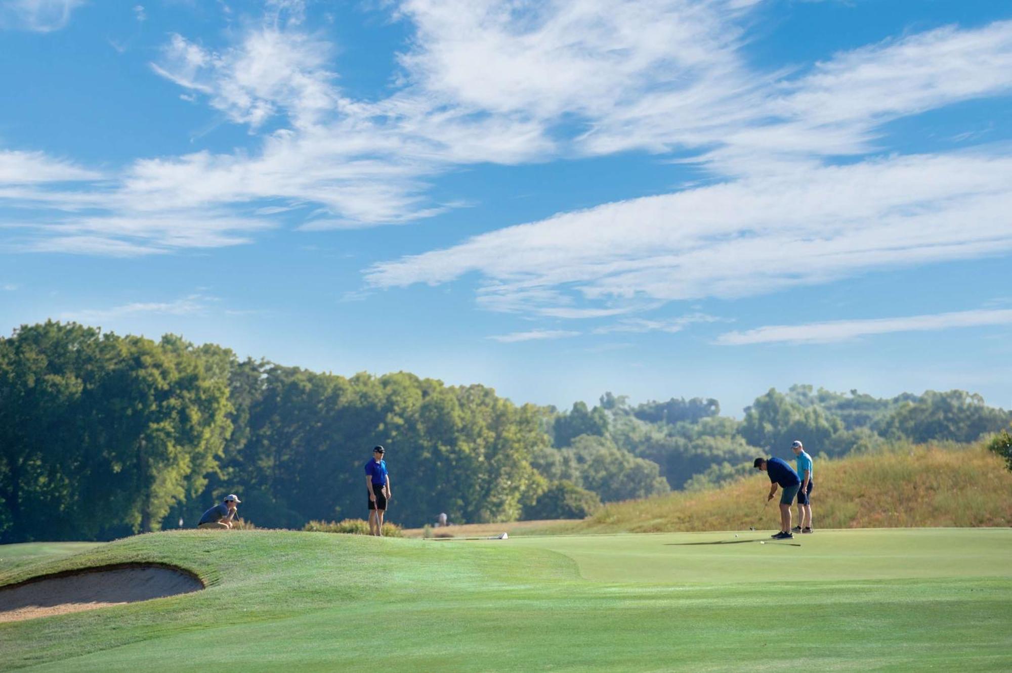 Embassy Suites By Hilton Charlotte Concord Golf Resort & Spa Exterior photo